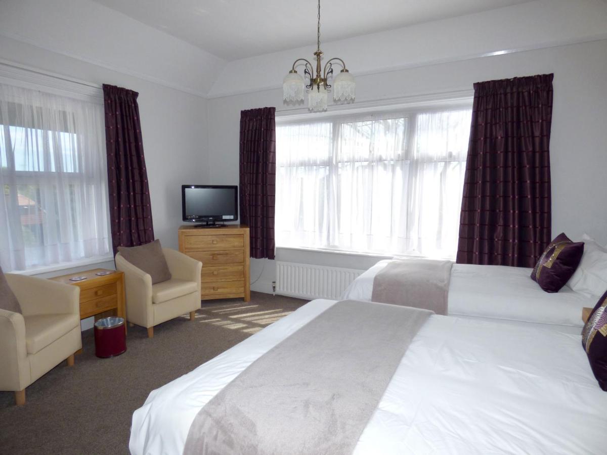 Kenmore Guest House Rustington Esterno foto