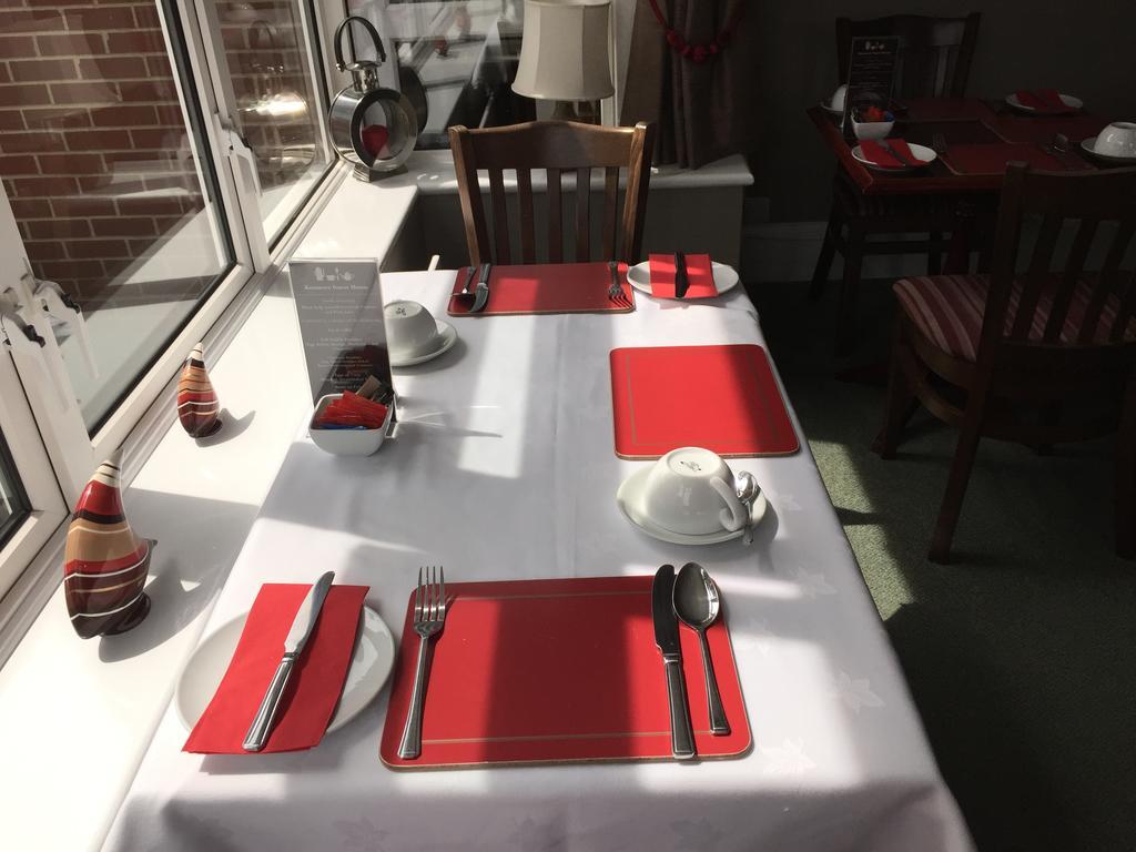 Kenmore Guest House Rustington Esterno foto